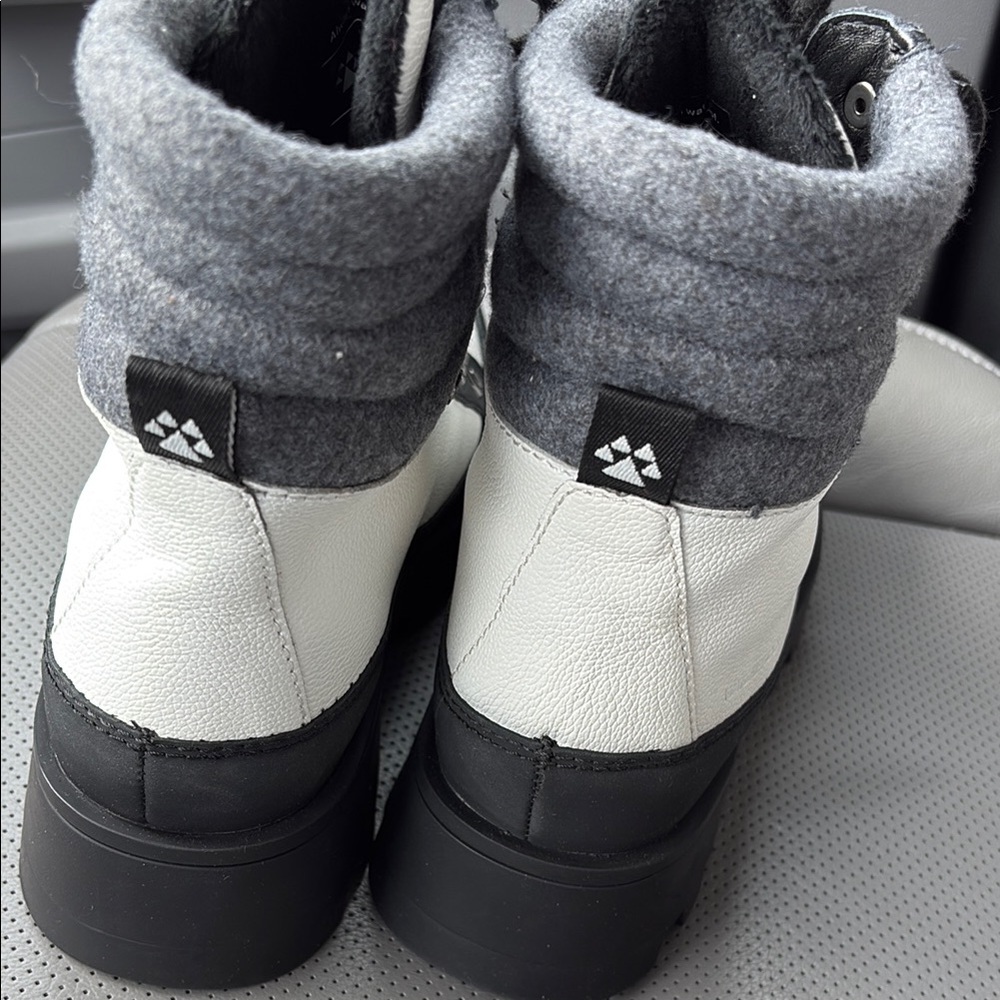 Cougar Black and White Winter Boots with Insulated Lining size 10-NEW - Picture 4 of 6